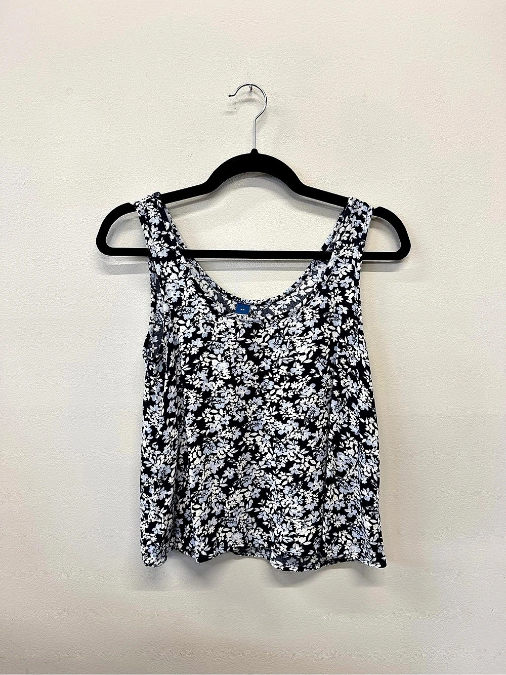 Floral Tank Top in Blue & White Like New